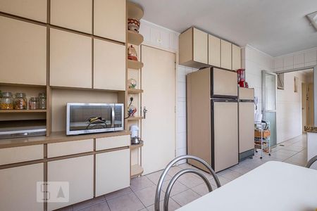 Apartamento à venda com 163m², 4 quartos e 3 vagasCozinha