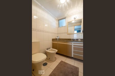 Apartamento à venda com 163m², 4 quartos e 3 vagasSuíte 1 - Banheiro