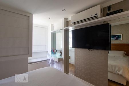 Apartamento à venda com 146m², 3 quartos e 1 vaga Apartamento à venda com 146m², 3 quartos e 1 vagaSuite
