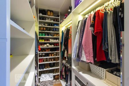 Apartamento à venda com 146m², 3 quartos e 1 vaga Apartamento à venda com 146m², 3 quartos e 1 vagaCloset Suite