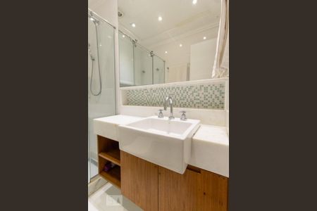 Apartamento à venda com 146m², 3 quartos e 1 vaga Apartamento à venda com 146m², 3 quartos e 1 vagaBanheiro Corredor