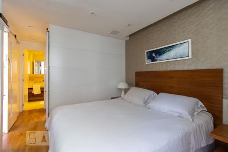 Apartamento à venda com 146m², 3 quartos e 1 vaga Apartamento à venda com 146m², 3 quartos e 1 vagaSuite