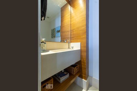 Lavabo de apartamento à venda com 3 quartos, 146m² em Flamengo, Rio de Janeiro