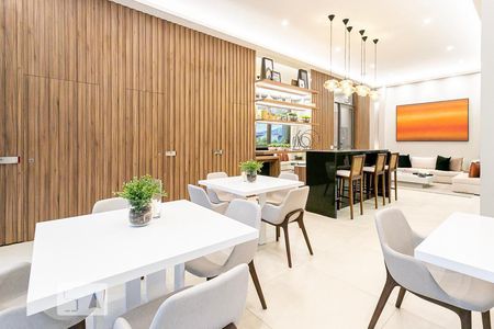 Apartamento para alugar com 150m², 2 quartos e 2 vagasÁrea comum - Salão de festas