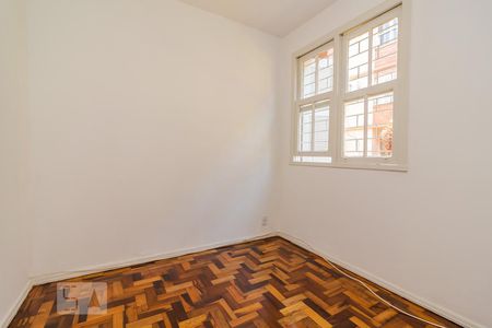 Quarto 1 de apartamento à venda com 2 quartos, 47m² em Menino Deus, Porto Alegre