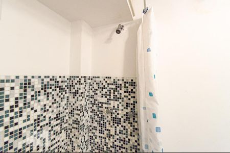 Banheiro de apartamento para alugar com 1 quarto, 40m² em República, São Paulo