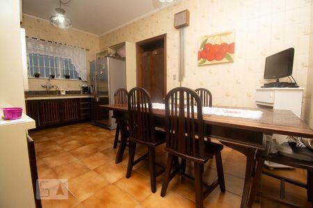 Casa à venda com 260m², 3 quartos e 6 vagasCozinha