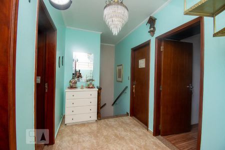 Casa à venda com 260m², 3 quartos e 6 vagasCorredor