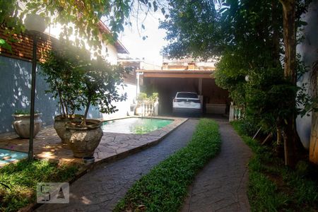 Casa à venda com 260m², 3 quartos e 6 vagasGaragem