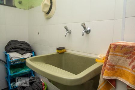 Casa à venda com 260m², 3 quartos e 6 vagasLavanderia (Torneira)