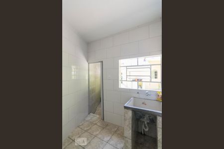 Casa para alugar com 75m², 1 quarto e 1 vagaÁrea de Serviço