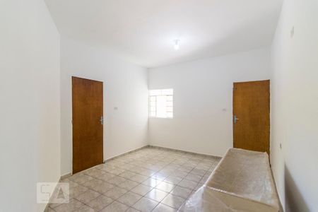 Quarto de casa para alugar com 1 quarto, 75m² em Vila Alto de Santo Andre, Santo André