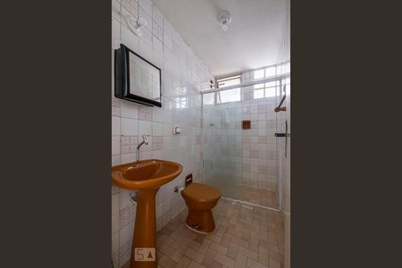 Banheiro de apartamento para alugar com 1 quarto, 42m² em Pinheiros, São Paulo