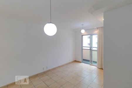 Salas de apartamento para alugar com 3 quartos, 69m² em Vila Nova Teixeira, Campinas