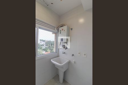 Apartamento para alugar com 104m², 3 quartos e 2 vagas Apartamento para alugar com 104m², 3 quartos e 2 vagasCozinha e Área de Serviço