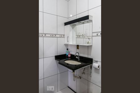 Casa à venda com 240m², 4 quartos e 4 vagas Casa à venda com 240m², 4 quartos e 4 vagasBanheiro da Suíte