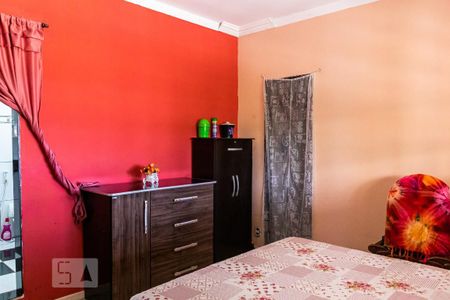 Casa à venda com 240m², 4 quartos e 4 vagas Casa à venda com 240m², 4 quartos e 4 vagasSuíte