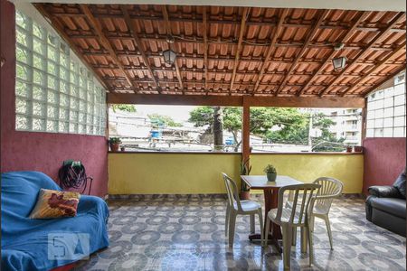 Casa para alugar com 130m², 3 quartos e 2 vagasVaranda Suíte 01