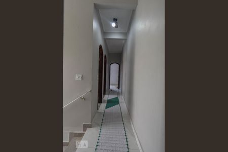 Corredor Superior de casa para alugar com 3 quartos, 130m² em Jardim Casablanca, São Paulo