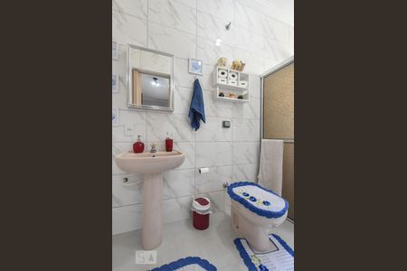 Casa para alugar com 130m², 3 quartos e 2 vagasBanheiro Suíte 01