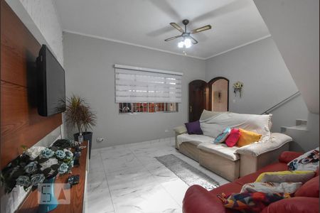 Sala de Estar de casa para alugar com 3 quartos, 130m² em Jardim Casablanca, São Paulo