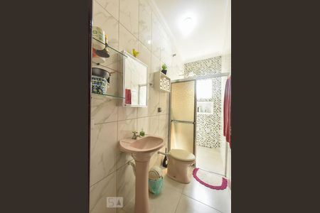 Casa para alugar com 130m², 3 quartos e 2 vagasBanheiro 02