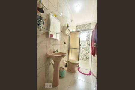 Casa para alugar com 130m², 3 quartos e 2 vagasBanheiro 02