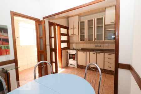 Apartamento para alugar com 77m², 2 quartos e 1 vaga Apartamento para alugar com 77m², 2 quartos e 1 vagaCozinha