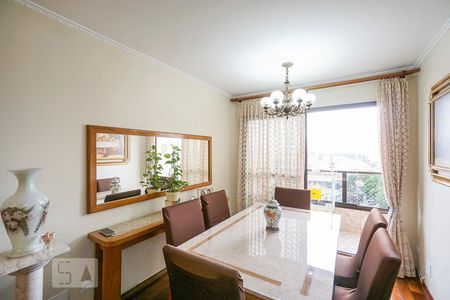 Apartamento à venda com 83m², 2 quartos e 1 vaga Apartamento à venda com 83m², 2 quartos e 1 vagaSala