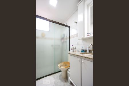 Apartamento à venda com 83m², 2 quartos e 1 vaga Apartamento à venda com 83m², 2 quartos e 1 vagaBanheiro