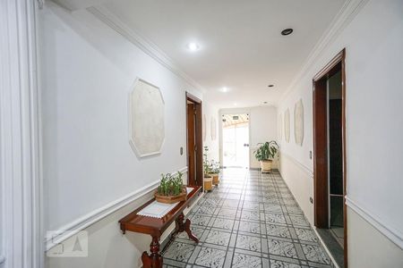 Apartamento à venda com 83m², 2 quartos e 1 vaga Apartamento à venda com 83m², 2 quartos e 1 vagaHall social