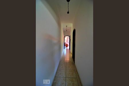 Corredor de casa à venda com 3 quartos, 175m² em Parque Marajoara, Santo André