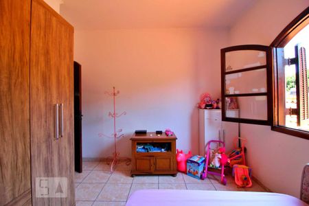 Casa à venda com 175m², 3 quartos e 2 vagasQuarto 3