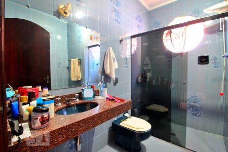 Casa à venda com 175m², 3 quartos e 2 vagasBanheiro