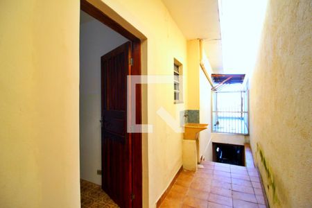 Casa para alugar com 65m², 2 quartos e 1 vagaÁrea de Serviço