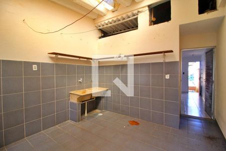 Casa para alugar com 200m², 2 quartos e 1 vagaÁrea de Serviço