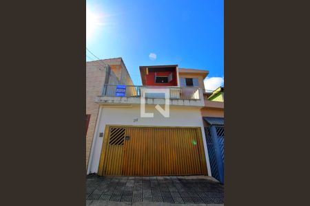 Casa para alugar com 200m², 2 quartos e 1 vagaFachada