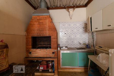 Casa à venda com 193m², 4 quartos e 5 vagasChurrasqueira