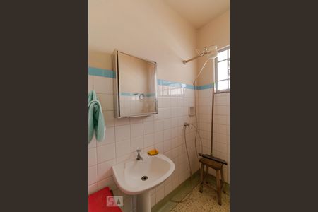 Casa à venda com 193m², 4 quartos e 5 vagasBanheiro de Serviço