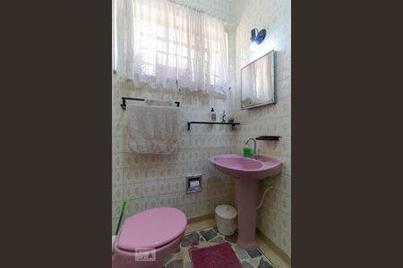 Casa à venda com 193m², 4 quartos e 5 vagasBanheiro da Suíte