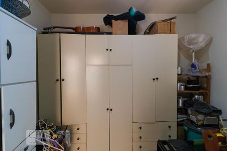 Casa à venda com 193m², 4 quartos e 5 vagasQuarto de Serviço