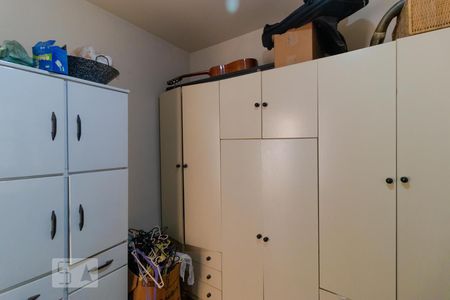 Casa à venda com 193m², 4 quartos e 5 vagasQuarto de Serviço