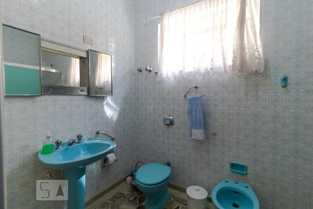 Casa à venda com 193m², 4 quartos e 5 vagasBanheiro