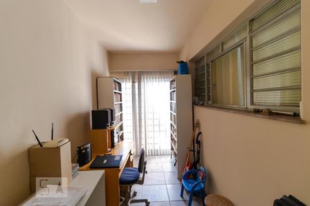 Casa à venda com 193m², 4 quartos e 5 vagasEscritório