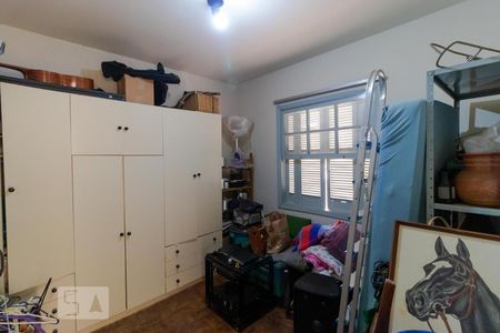 Casa à venda com 193m², 4 quartos e 5 vagasQuarto de Serviço