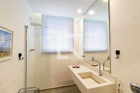 Banheiro social de apartamento à venda com 1 quarto, 45m² em Ipanema, Rio de Janeiro