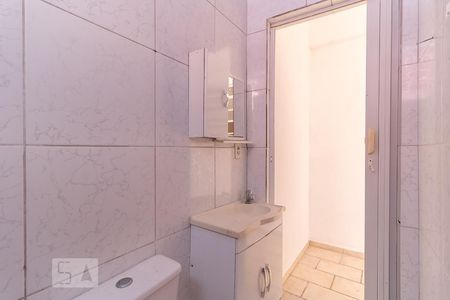 Banheiro de casa para alugar com 1 quarto, 60m² em Jardim Vergueiro, São Paulo