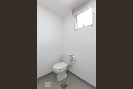 Apartamento para alugar com 67m², 2 quartos e 2 vagas Apartamento para alugar com 67m², 2 quartos e 2 vagasBanheiro