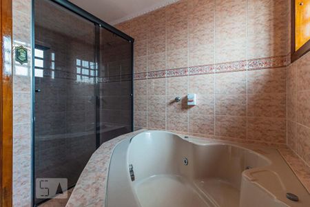 Casa à venda com 227m², 3 quartos e 4 vagasBanheiro da Suite