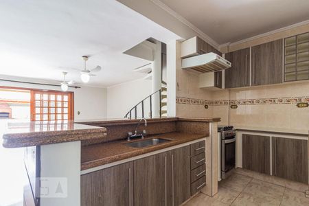 Casa à venda com 227m², 3 quartos e 4 vagasCozinha